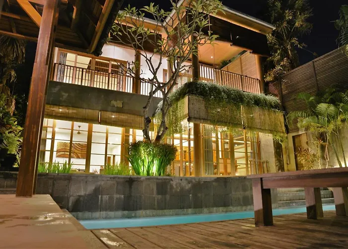 Bale Gede Luxury سمينياك