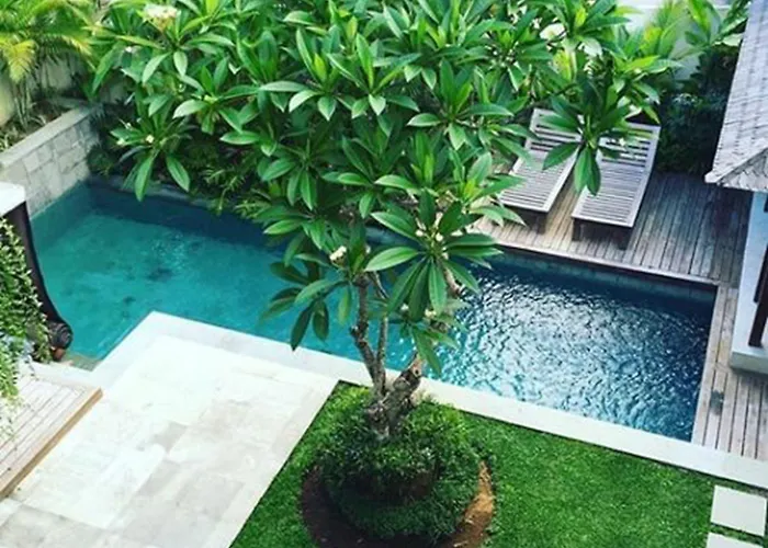 Bale Gede Luxury سمينياك