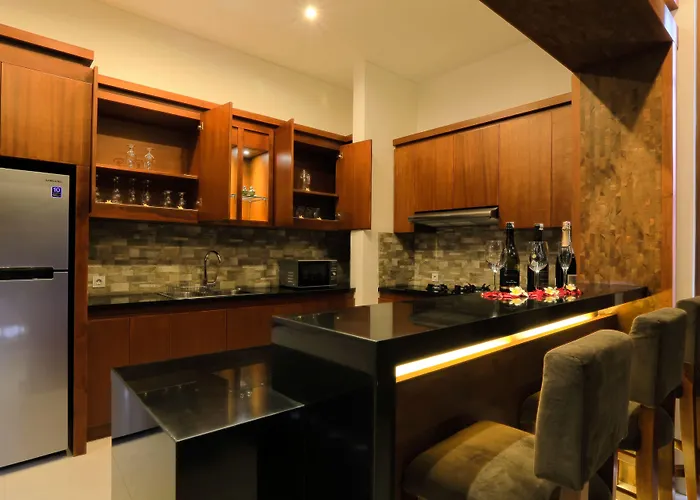 Bale Gede Luxury * سمينياك